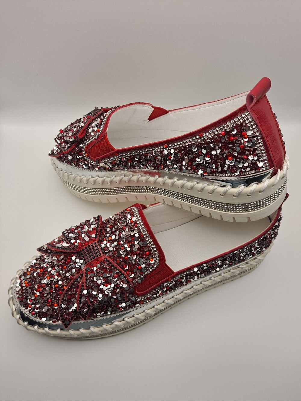 Embellished Red Slip-On Platform Women’s Shoes Size 7.5